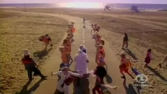 David Lee Roth - California Girls (1985) (Music Video - MTV Version) WIDESCREEN 1080p