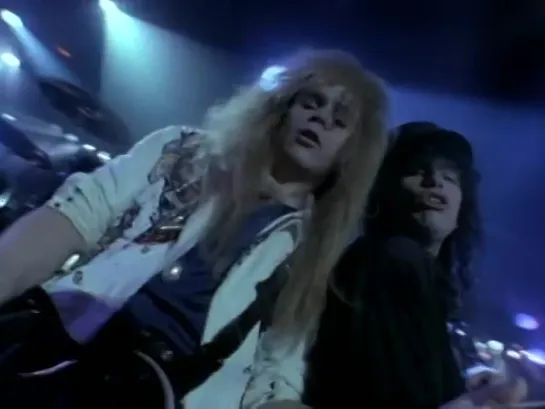 Britny Fox - Standing In The Shadows