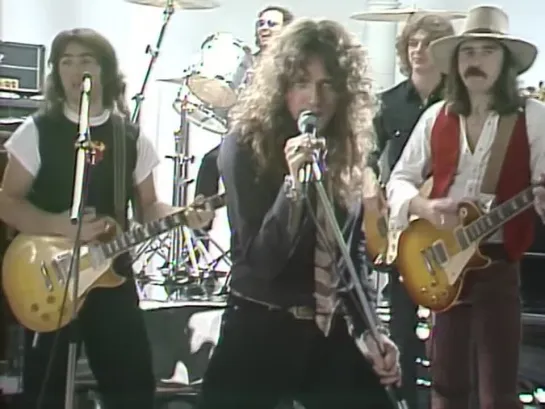 Whitesnake - Long Way from Home (Official Music Video)