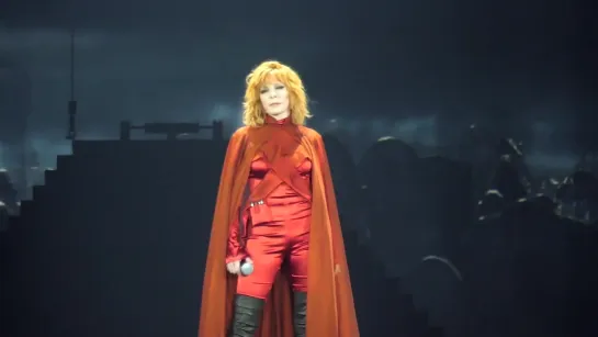 L’horloge - Mylène Farmer - Paris La Défense Aréna 2019 (non official live clip)