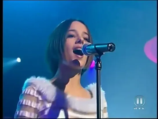 Alizée  - LAlize Live (2002-03-02 - The Dome 21 - MTV2)