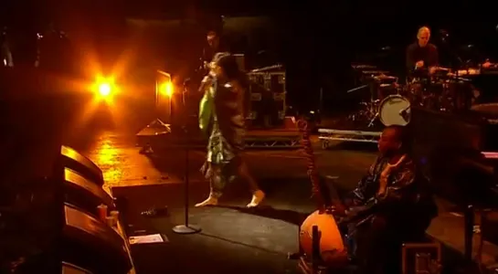 Bjork-Live in Glastonbury festival (2007)