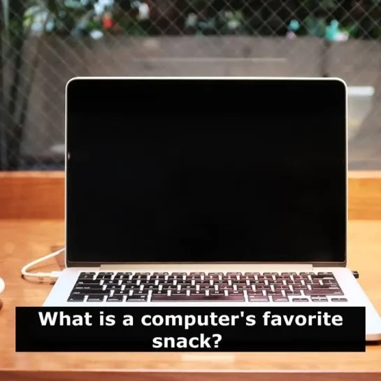 Шутки на английском: What is a computer's favorite snack?