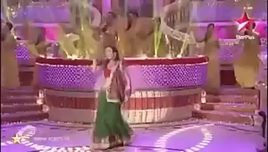 sanaya irani mükemmel dans