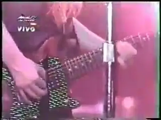 L7 - Wargasm - live in Rio (with Kurt & Courtney on stage)