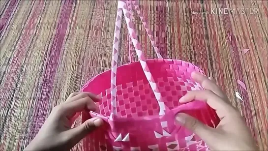 76-วิธีทำหูหิ้วตะกร้าจากเส้นพลาสติก How to make plastic basket handle