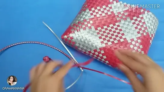 65_วิธีทำกระเป๋าจากเส้นพลาสติกลายไขว้ ep.1 _ How to make a bag from a plastic cross.