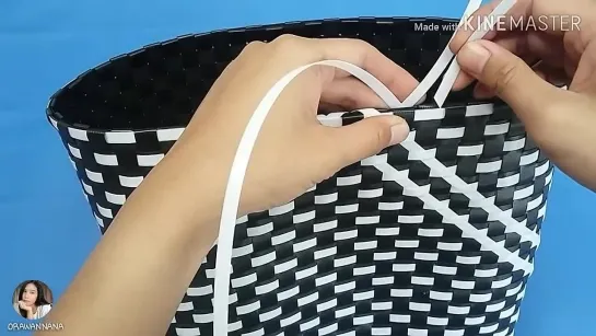 60_วิธีทำกระเป๋าจากเส้นพลาสติก (ลายหกเหลี่ยม) How to make bags from plastic lines