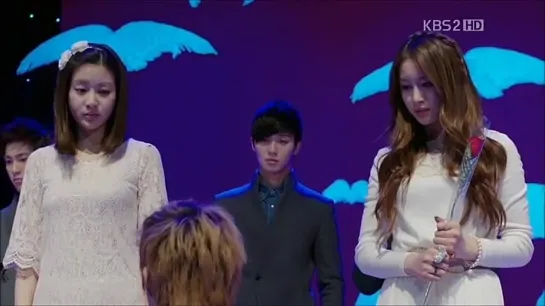 Dream High 2 (ep 12 cut) Kang Sora taking the Rose & JB & Jinwoon & Jiyeon