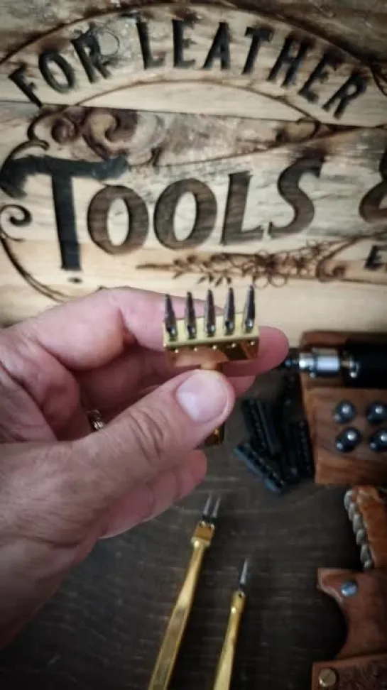 Пробойники для кожи "Tools and Toys Brass".