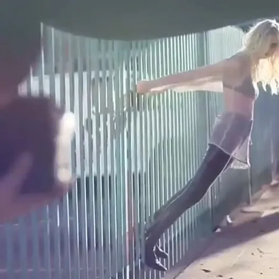 Behind the Scenes of Taylor Momsen's Grazia Magazine Cover Shoot!