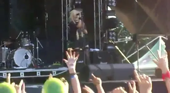 The Pretty Reckless - Factory Girl (Tuborg Greenfest)