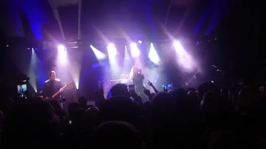 The Pretty Reckless - Follow Me Down (Rock City)