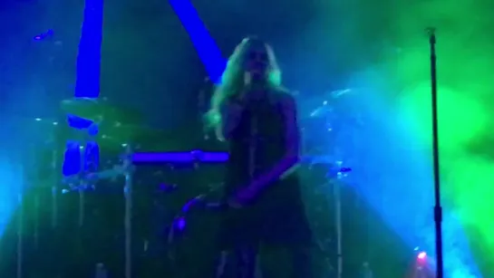 The Pretty Reckless - Living In The Storm (Revolution Live)