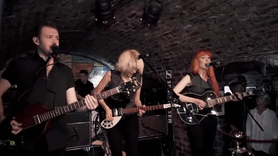 You Cant Do That - MonaLisa Twins (The Beatles Cover)