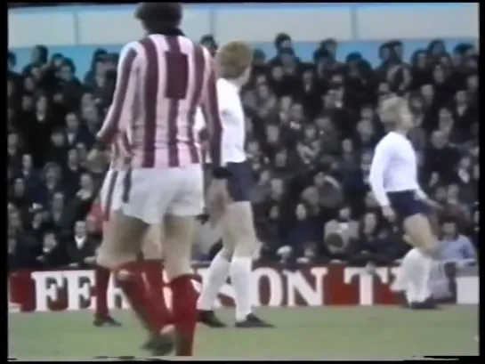 1975 76 - Spurs v Stoke 9FA Cup 3rd Round - 3.1.76)