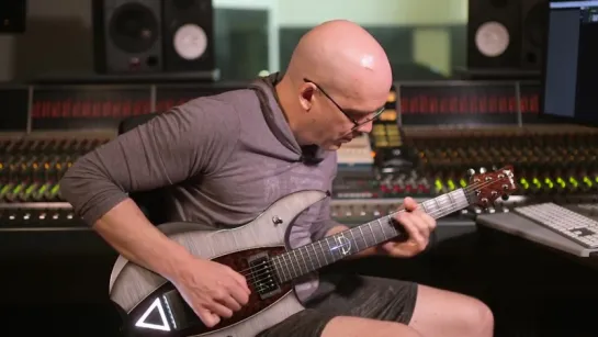 Devin Townsend Plays Guitar through Waves Delay & Reverb