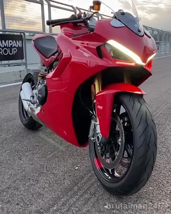 Ducati Super Sport 950