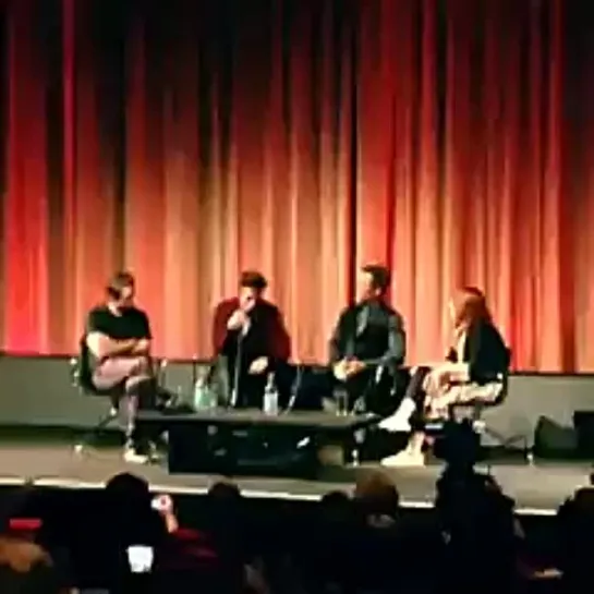 Роб на Q&A. Лондон. 07.08.2014. Промо фильма "Ровер"