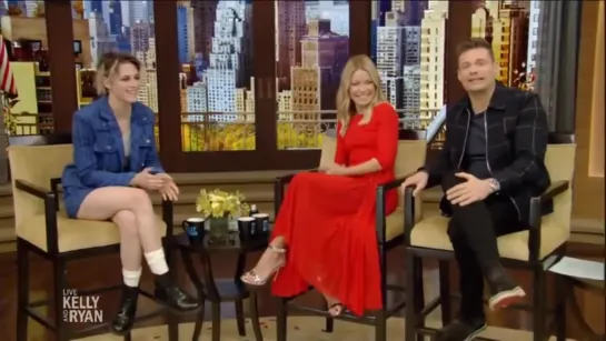 Live with Kelly and Ryan [November 6, 2019] - KRISTEN STEWART