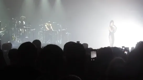 Fan Video - Robert Pattinson at FKATwigs Brooklyn Show 17.05.15