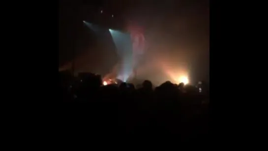 Fan Video - Robert Pattinson at FKATwigs Brooklyn Show 17.05.15