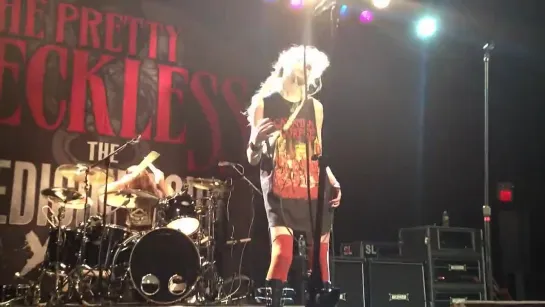 The Pretty Reckless - Nothing Left To Lose (Theatre of Living Arts)