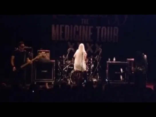 The Pretty Reckless - Factory Girl (West End Cultural Centre)