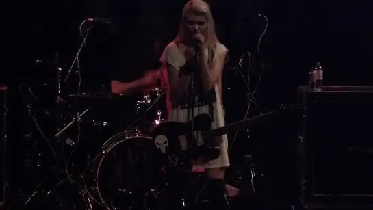 The Pretty Reckless - My Medicine (West End Cultural Centre)