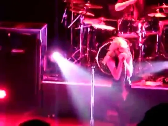 The Pretty Reckless - Why'd You Bring a Shotgun to the Party (House Of Blues)