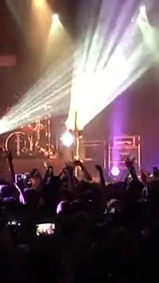 The Pretty Reckless - House on a Hill (Best Buy Theater)