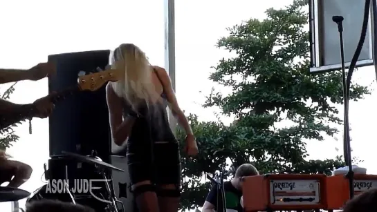 The Pretty Reckless - Just Tonight (Lollapalooza)