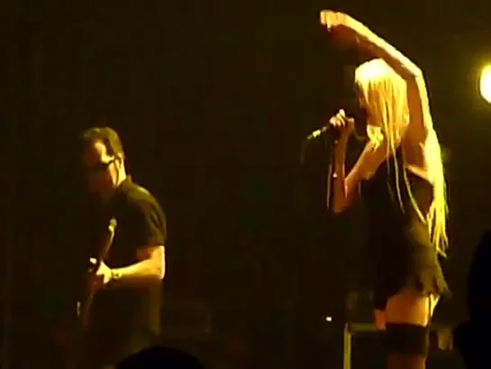 The Pretty Reckless - Make Me Wanna Die (Susquehanna Bank Center)