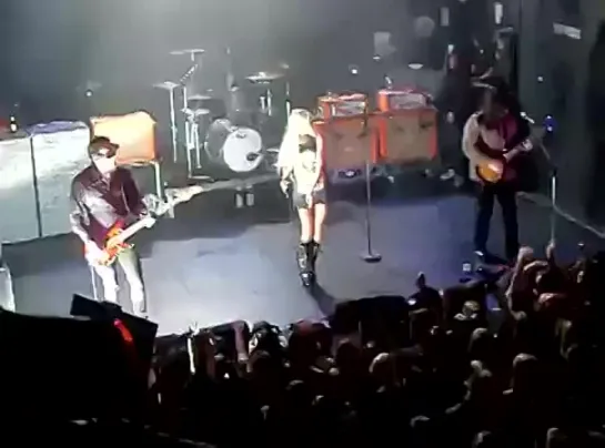 The Pretty Reckless - Seven Nation Army (The White Stripes cover) (Tivoli)