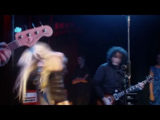 The Pretty Reckless - Miss Nothing (Music Unites & Rolling Stone In-Tune Event)