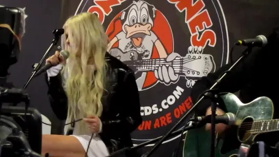 The Pretty Reckless - Just Tonight (Looney Tunes)