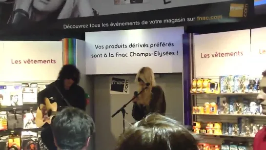 The Pretty Reckless - Just Tonight (FNAC Champs Elysées)