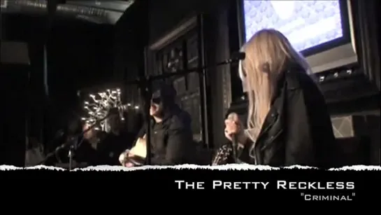 The Pretty Reckless - Criminal (cover) (967 Kiss FM)