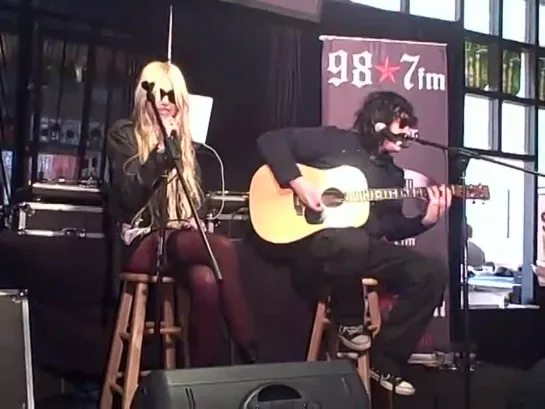 The Pretty Reckless - Criminal (Fiona Apple cover) (987 FM GRAMMYS gifting suite)