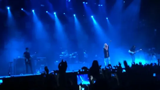 The Pretty Reckless - Heaven Knows (Stadium Live)