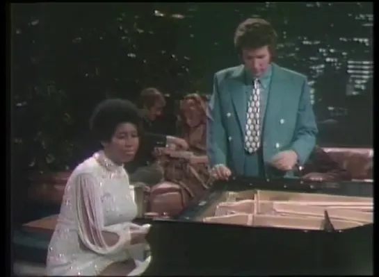 Tom Jones   & Aretha Franklin - The Partys Over