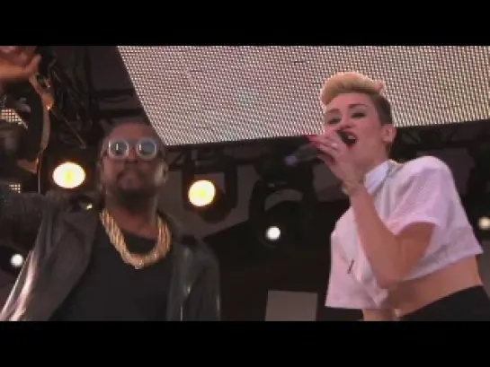 Miley Cyrus Performs "Fall Down" with Will.I.Am