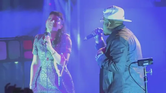 Big Boi & Little Dragon - Mama Told Me (live)