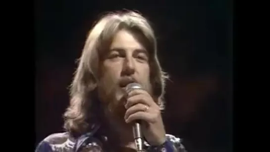 Three Dog Night - Mama Told Me Not To Come (1970)