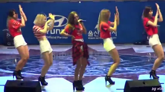 [FANCAM] 26.06.14: G.NA - Black&White @ Hyeondae Paenpakeu