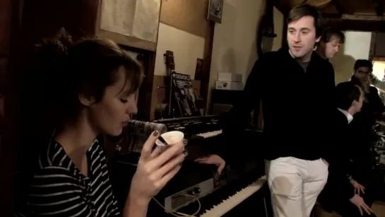 Adèle Blanc-Sec (Thomas Dutronc et Louise Bourgoin en studio)