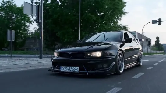 Black Mitsubishi Galant  8 Avance