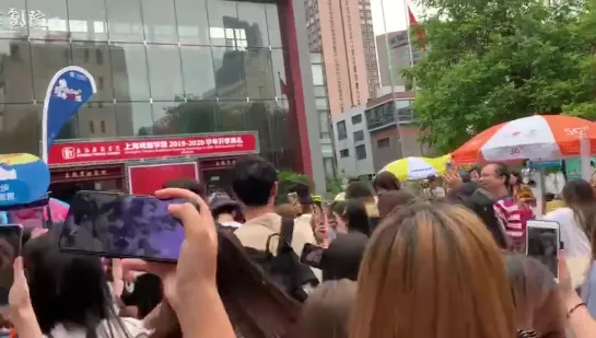 310819 ONER's Ling Chao fancam @ Shanghai Theatre Academy