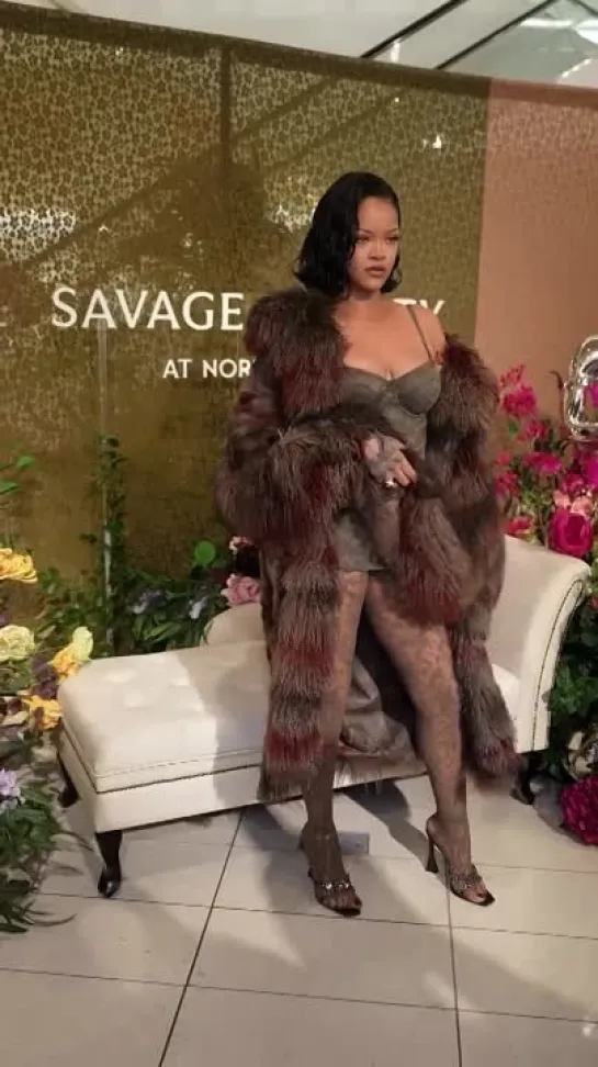 Рианна на Savage X Fenty Nordstrom Launch Party (Лос-Анджелес, 10.10.2024)