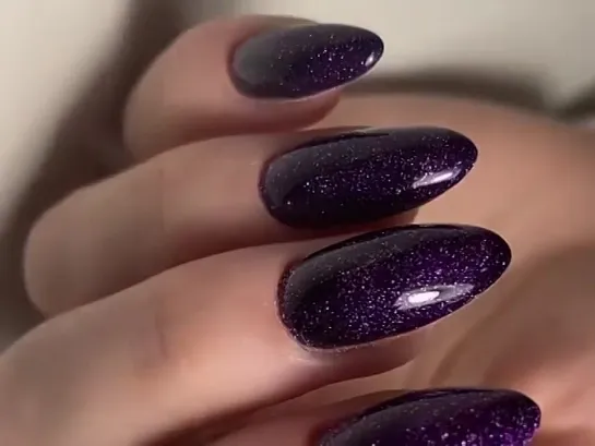 Мы уже не представляем свои ручки без гель-лака💅
⠀
Это просто великое изобретение человечества для нас, девочек.
Самые важные пр